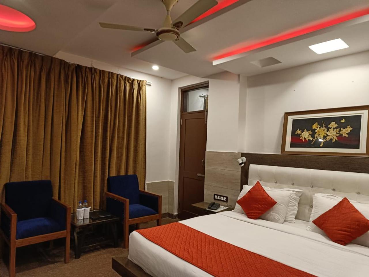 King Castle Mcleodganj-Centrally Heated And Air Cooled- Near Mall Road - Free Parking 다람샬라 외부 사진